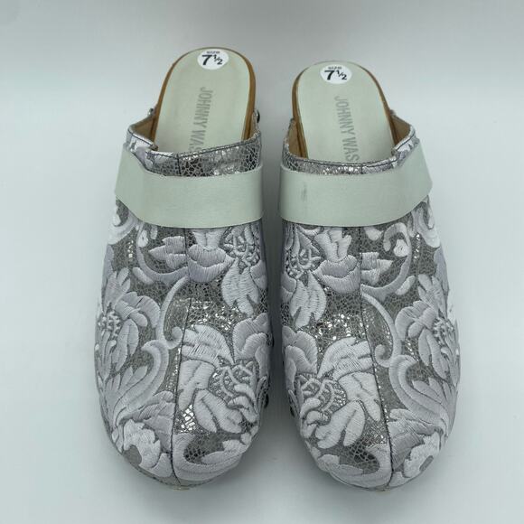 Johnny Was Women size 7.5 / 8.5 Dormi Silver Green Leather Brocade Wooden Clogs - Picture 2 of 10